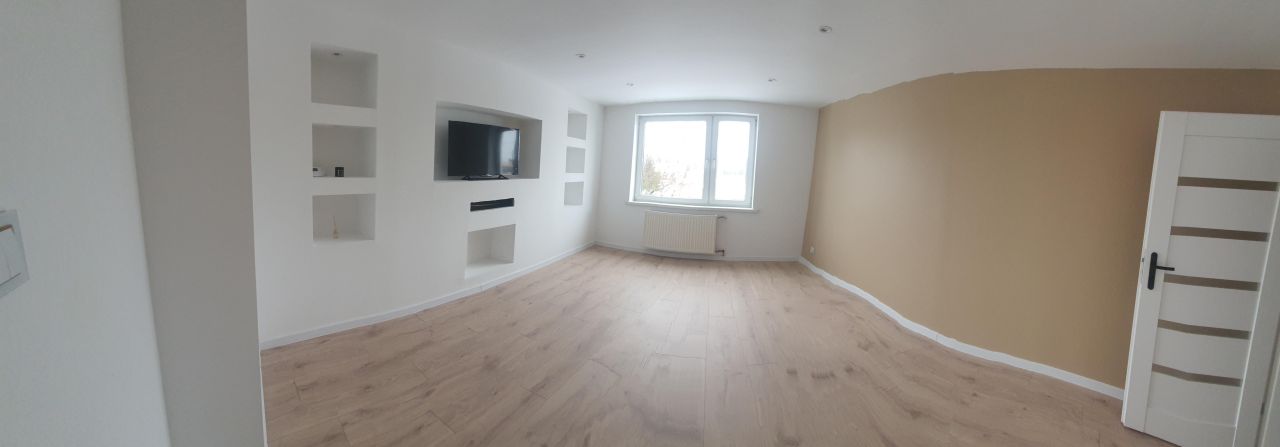 Mieszkanie 3-pokojowe Żabice. Zdjęcie 1