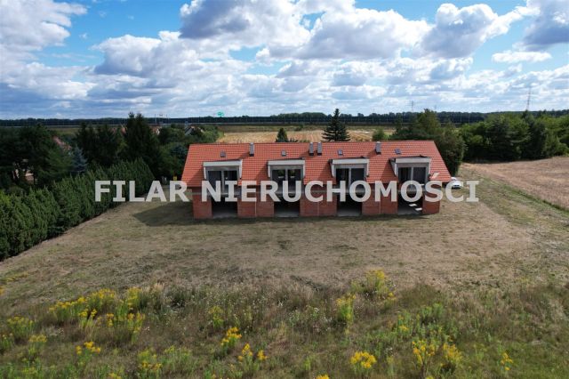 dom szeregowy, 5 pokoi Chróstnik. Zdjęcie 5