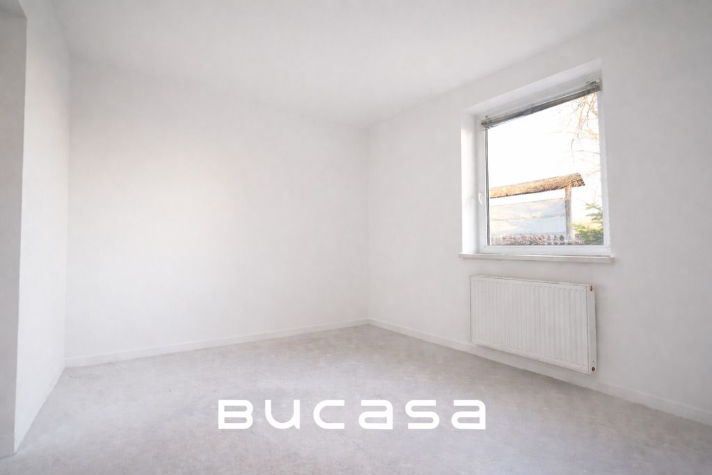 Mieszkanie 4-pokojowe Chobot. Zdjęcie 4