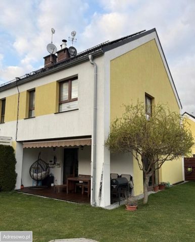 bliźniak, 4 pokoje Domaszczyn. Zdjęcie 1