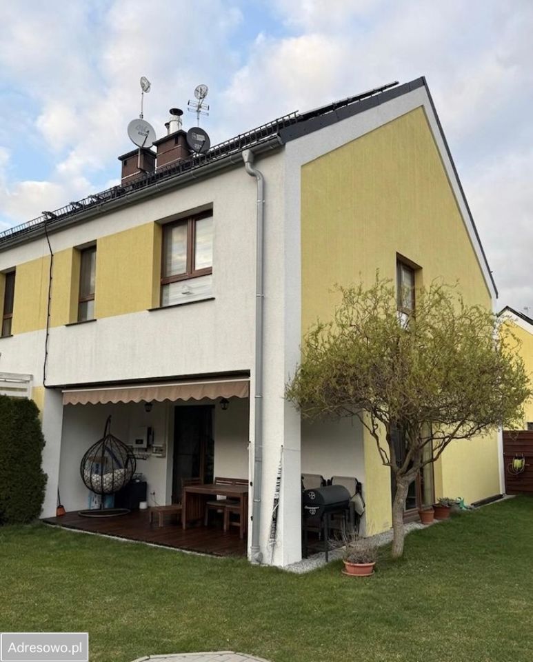 bliźniak, 4 pokoje Domaszczyn. Zdjęcie 1