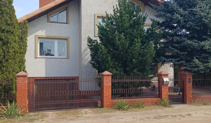 dom wolnostojący, 5 pokoi Czołowo, Lipowa