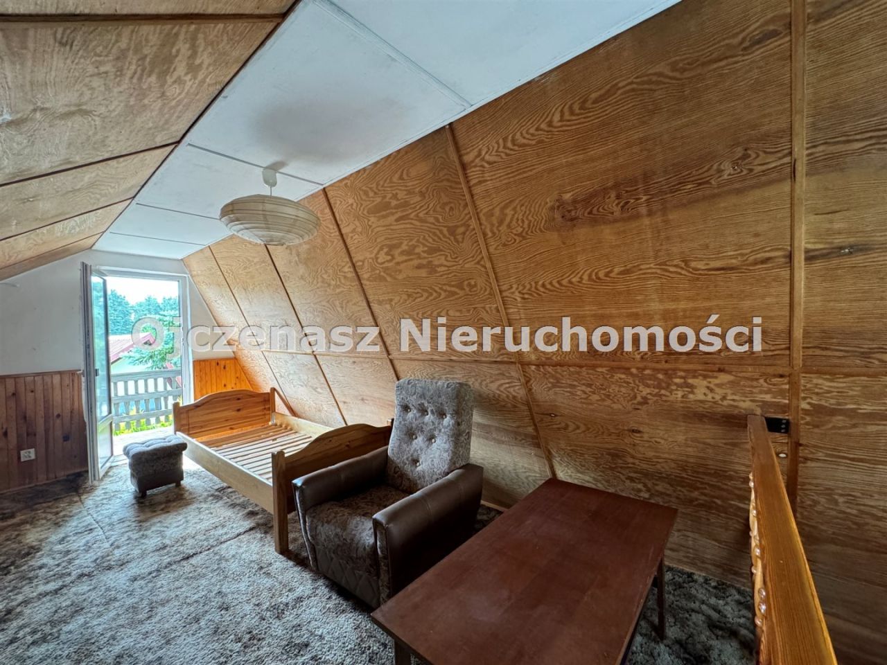 dom Wierzchucinek. Zdjęcie 10