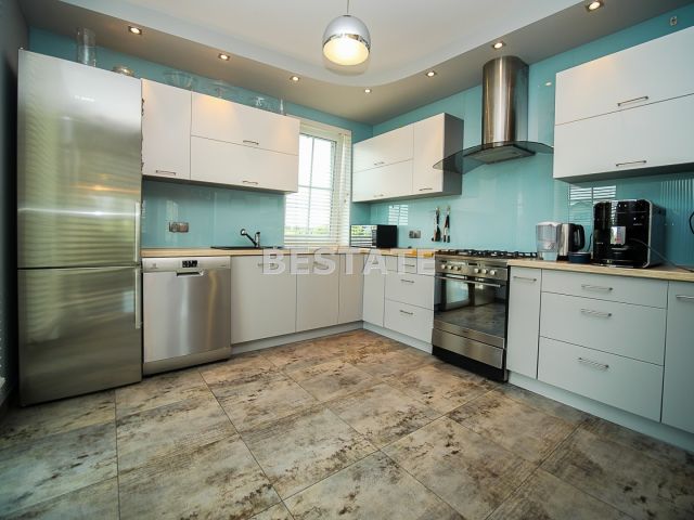 dom wolnostojący, 5 pokoi Wola Dębińska. Zdjęcie 10