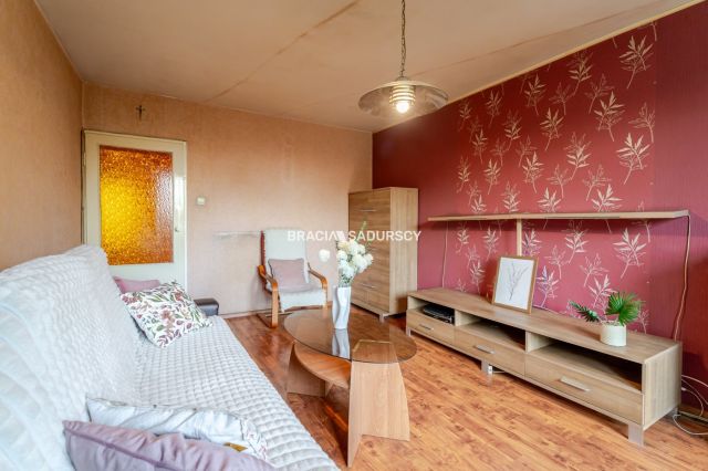 Mieszkanie 3-pokojowe Kraków Mistrzejowice, os. Tysiąclecia. Zdjęcie 2