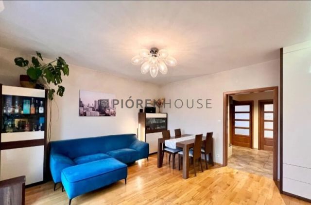 Mieszkanie 3-pokojowe Warszawa Ursus, ul. Apartamentowa. Zdjęcie 2