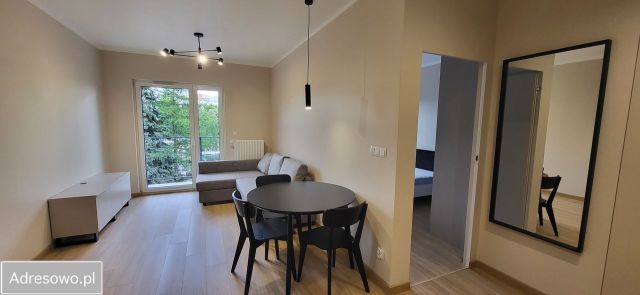 Mieszkanie 2-pokojowe Poznań, ul. Jasielska. Zdjęcie 1