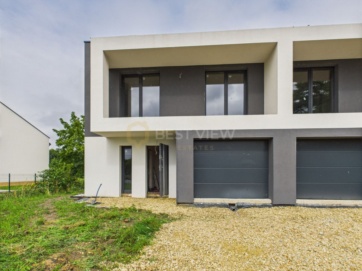 bliźniak, 4 pokoje Pszczyna, ul. Batalionów Chłopskich. Zdjęcie 2