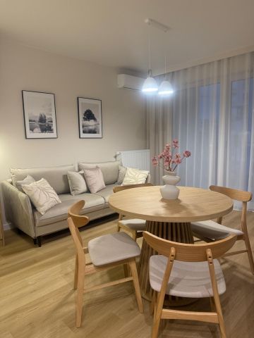 Mieszkanie 2-pokojowe Warszawa Ursus, ul. Edwarda Habicha. Zdjęcie 1