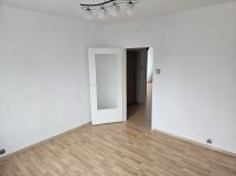 Mieszkanie 3-pokojowe Legnica, ul. Karkonoska. Zdjęcie 4