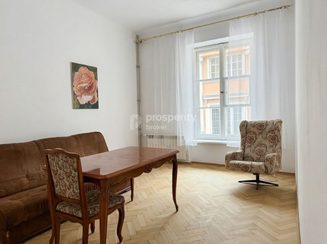 Mieszkanie 3-pokojowe Warszawa, ul. Bednarska. Zdjęcie 3