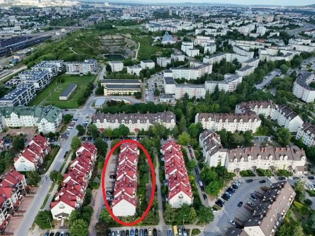 Mieszkanie 3-pokojowe Kielce Ślichowice, ul. Jurajska. Zdjęcie 1