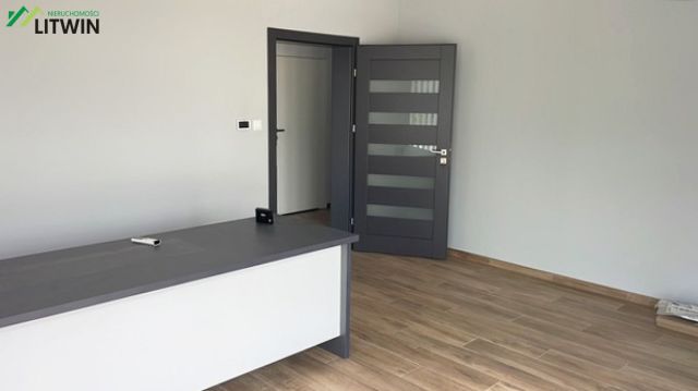 Hala/magazyn Pogórska Wola. Zdjęcie 15