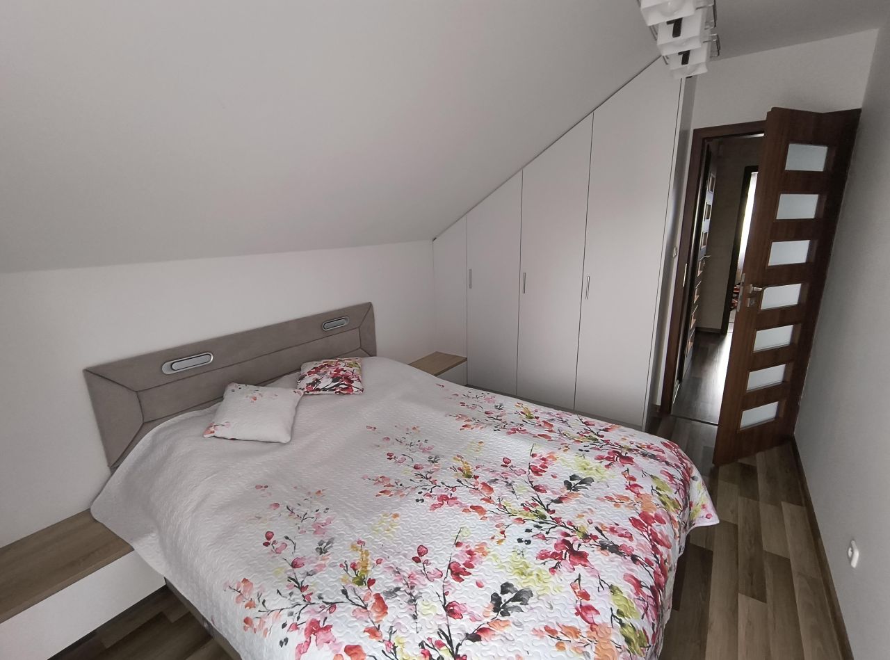 dom wolnostojący, 4 pokoje Piotrków Trybunalski Wierzeje, ul. Gołębia. Zdjęcie 16