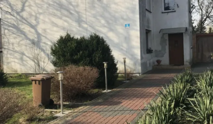 dom wolnostojący, 4 pokoje Osiek nad Wisłą, ul. Leśna