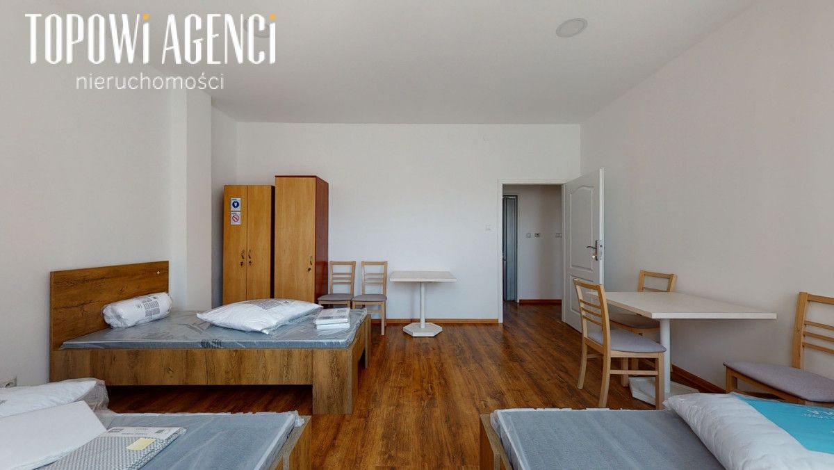 Lokal Stryków, pl. Waleriana Łukasińskiego. Zdjęcie 3