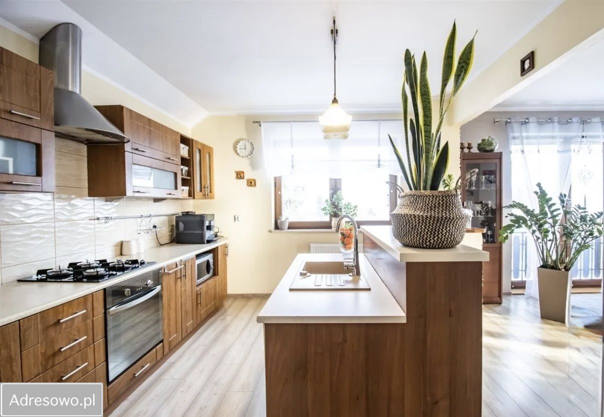 dom wolnostojący, 8 pokoi Kowal. Zdjęcie 12