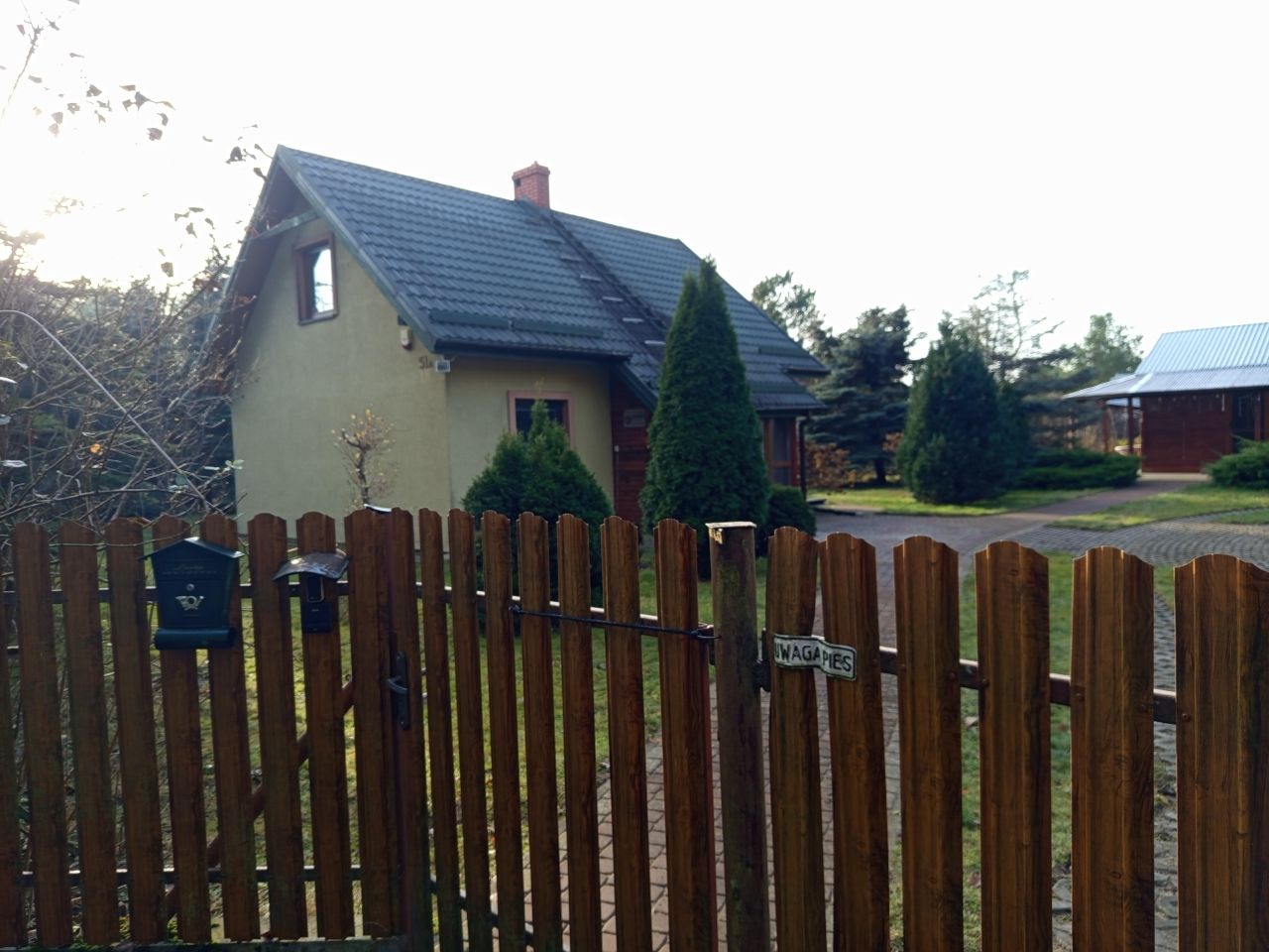 dom wolnostojący, 4 pokoje Płozy. Zdjęcie 1