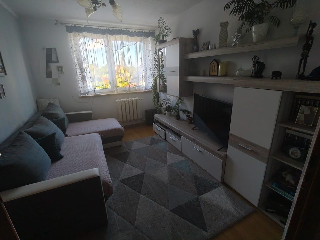 Mieszkanie 3-pokojowe Redęcin. Zdjęcie 2