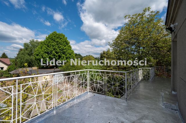 dom wolnostojący, 8 pokoi Pabianice, ul. Karniszewicka. Zdjęcie 17