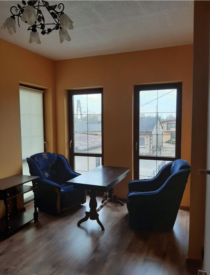 dom wolnostojący, 6 pokoi Pławno, ul. Plac Wolności. Zdjęcie 4