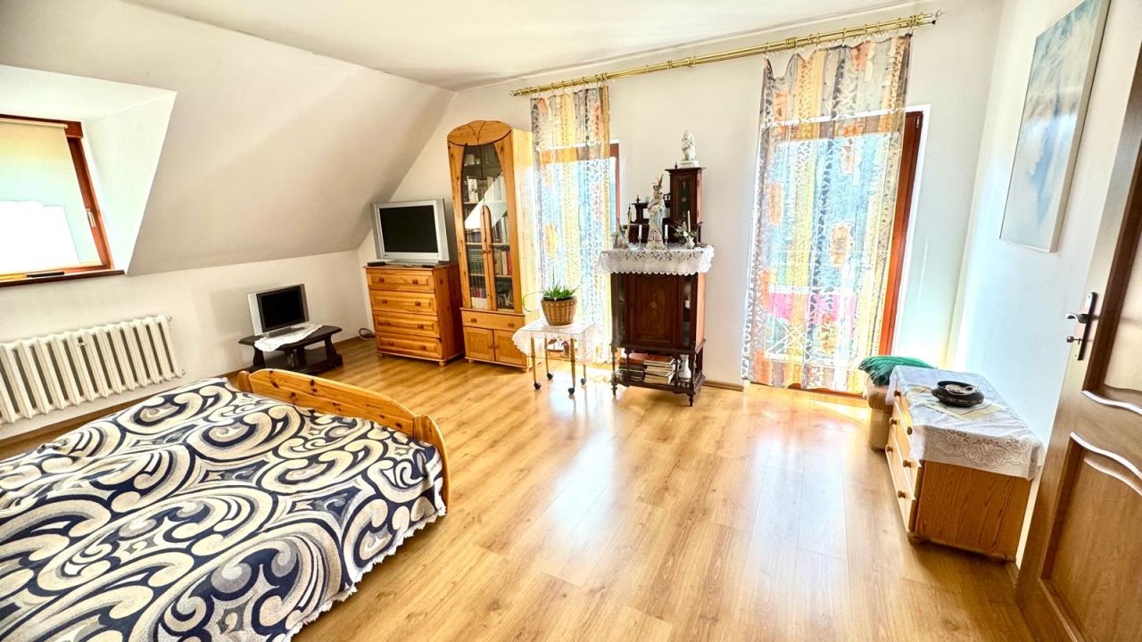 dom wolnostojący, 5 pokoi Wiśniowa. Zdjęcie 8