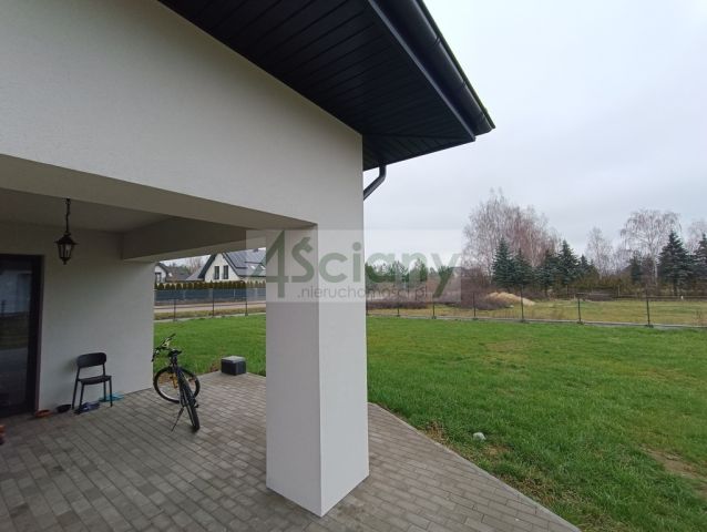 dom wolnostojący, 4 pokoje Rusiec. Zdjęcie 10