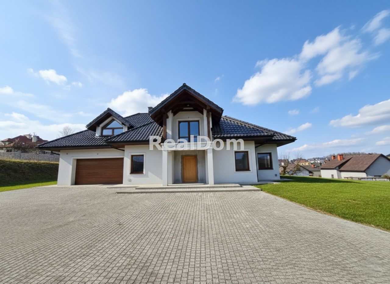 dom wolnostojący, 6 pokoi Tomaszowice. Zdjęcie 2