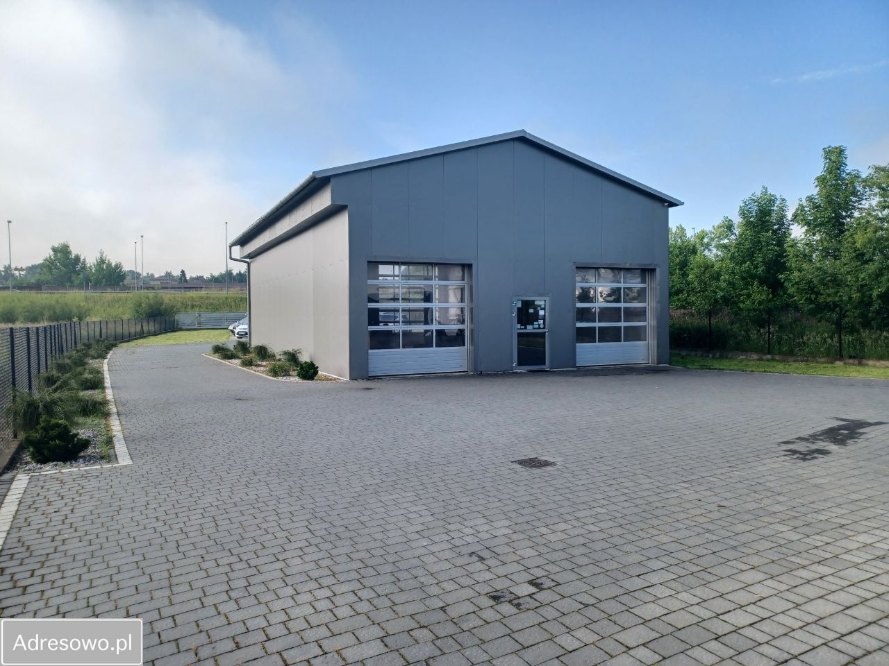 Hala/magazyn Wojnicz. Zdjęcie 2