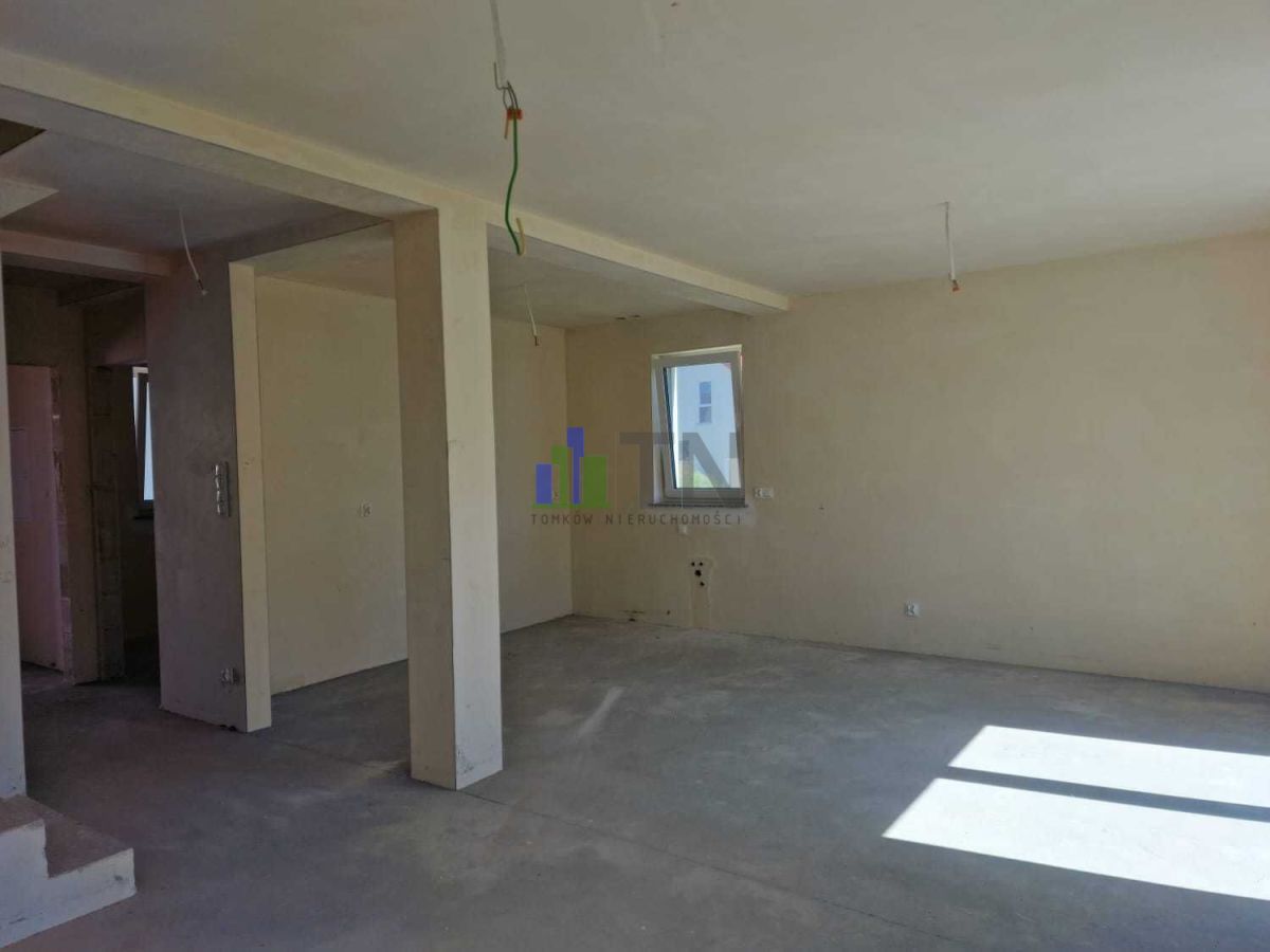 bliźniak, 5 pokoi Jelcz-Laskowice. Zdjęcie 9