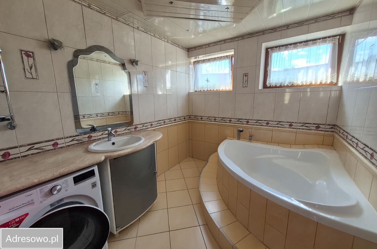 dom wolnostojący, 7 pokoi Tychy Wilkowyje, ul. Wąska. Zdjęcie 4