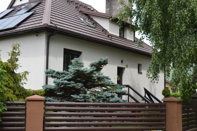 dom wolnostojący, 6 pokoi Dąbrówka, ul. Lipowa. Zdjęcie 1