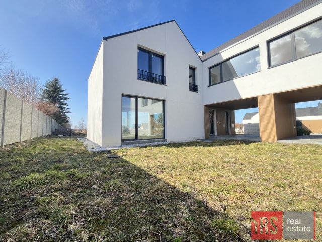 bliźniak, 5 pokoi Kołobrzeg. Zdjęcie 4