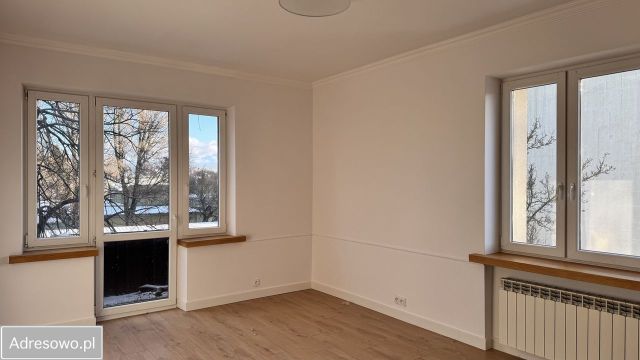Mieszkanie 3-pokojowe Skierniewice, ul. Władysława Stanisława Reymonta. Zdjęcie 1
