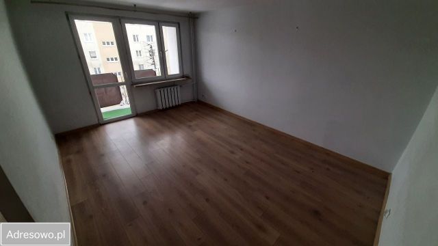 Mieszkanie 4-pokojowe Busko-Zdrój, os. marsz. Józefa Piłsudskiego. Zdjęcie 1