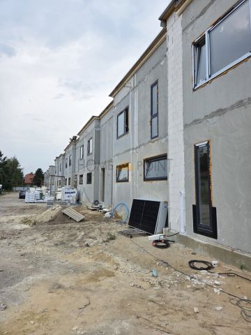 dom szeregowy, 4 pokoje Warszawa Wawer. Zdjęcie 2