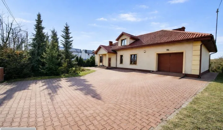 dom wolnostojący, 4 pokoje Kobyłka, ul. Stefana Nasfetera