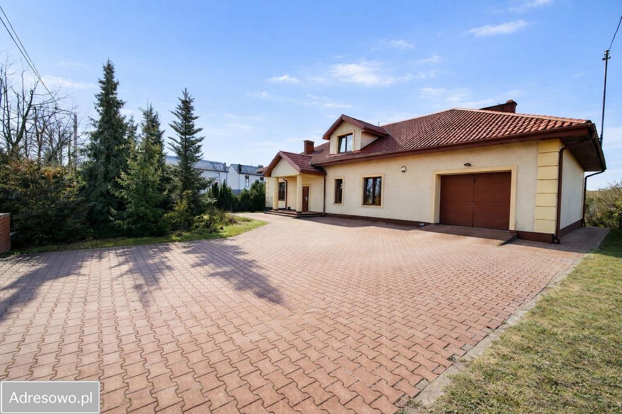 dom wolnostojący, 4 pokoje Kobyłka, ul. Stefana Nasfetera. Zdjęcie 1