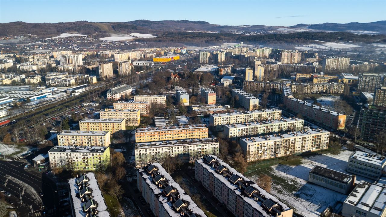 Mieszkanie 1-pokojowe Jelenia Góra Zabobrze, ul. Mieczysława Karłowicza. Zdjęcie 9