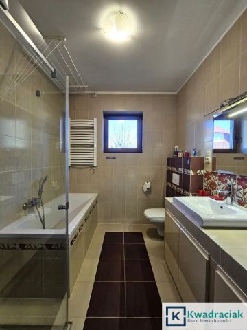 dom wolnostojący, 4 pokoje Żarnowiec. Zdjęcie 14