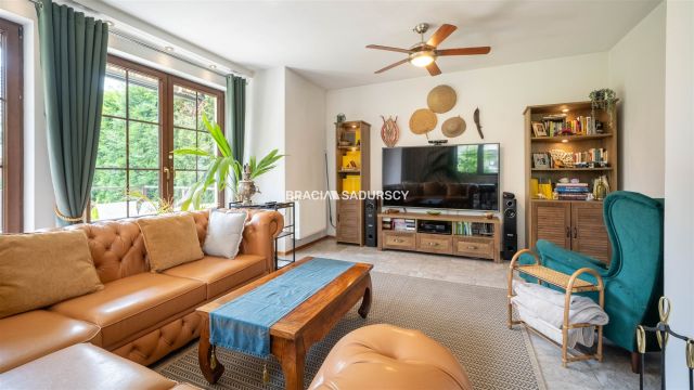 dom szeregowy, 6 pokoi Zabawa. Zdjęcie 6