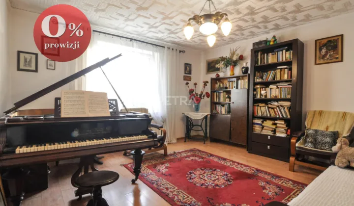 dom wolnostojący, 8 pokoi Spytkowice