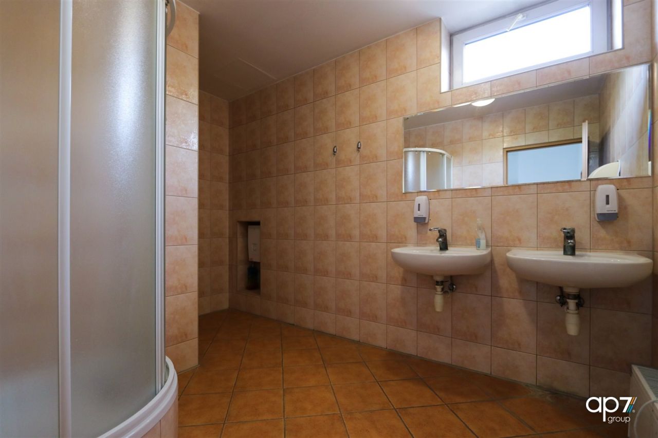 Lokal Kraków Nowa Huta, ul. Kocmyrzowska. Zdjęcie 15
