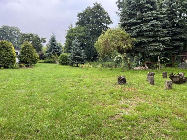 dom wolnostojący, 2 pokoje Jeziora. Zdjęcie 1