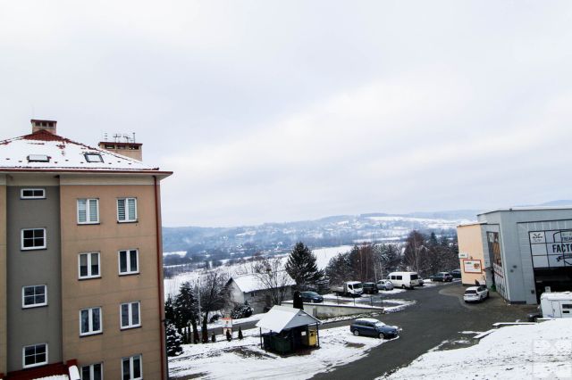 Mieszkanie 3-pokojowe Ostrów. Zdjęcie 3