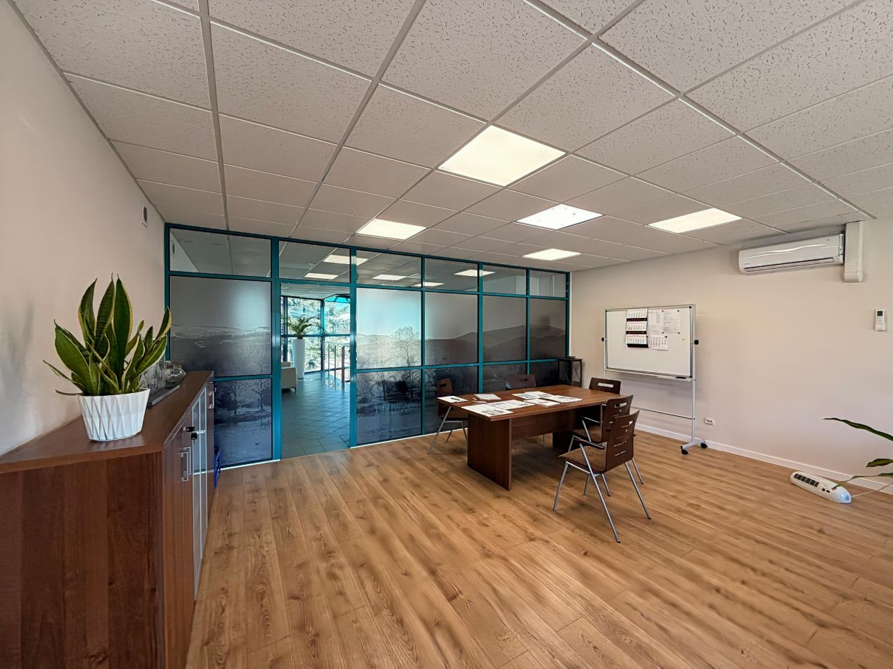 Hala/magazyn Jelenia Góra Cieplice Śląskie-Zdrój. Zdjęcie 10