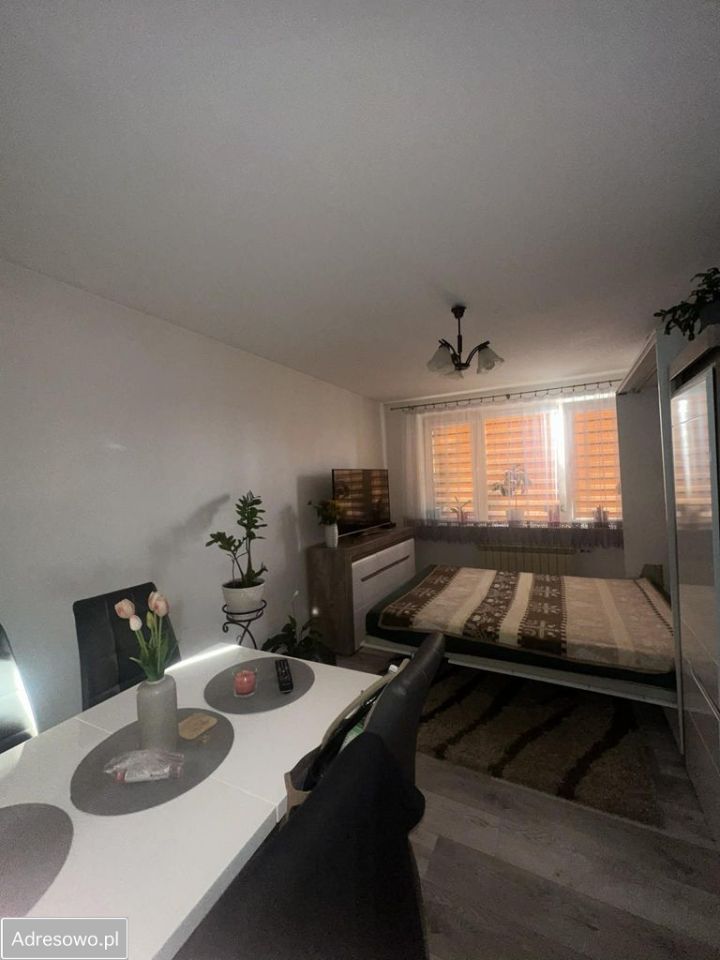 Mieszkanie 3-pokojowe Domaniewice. Zdjęcie 5