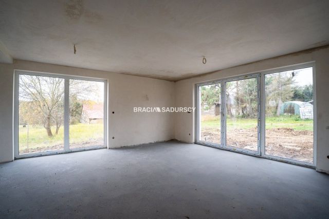 bliźniak, 6 pokoi Koźmice Wielkie. Zdjęcie 5