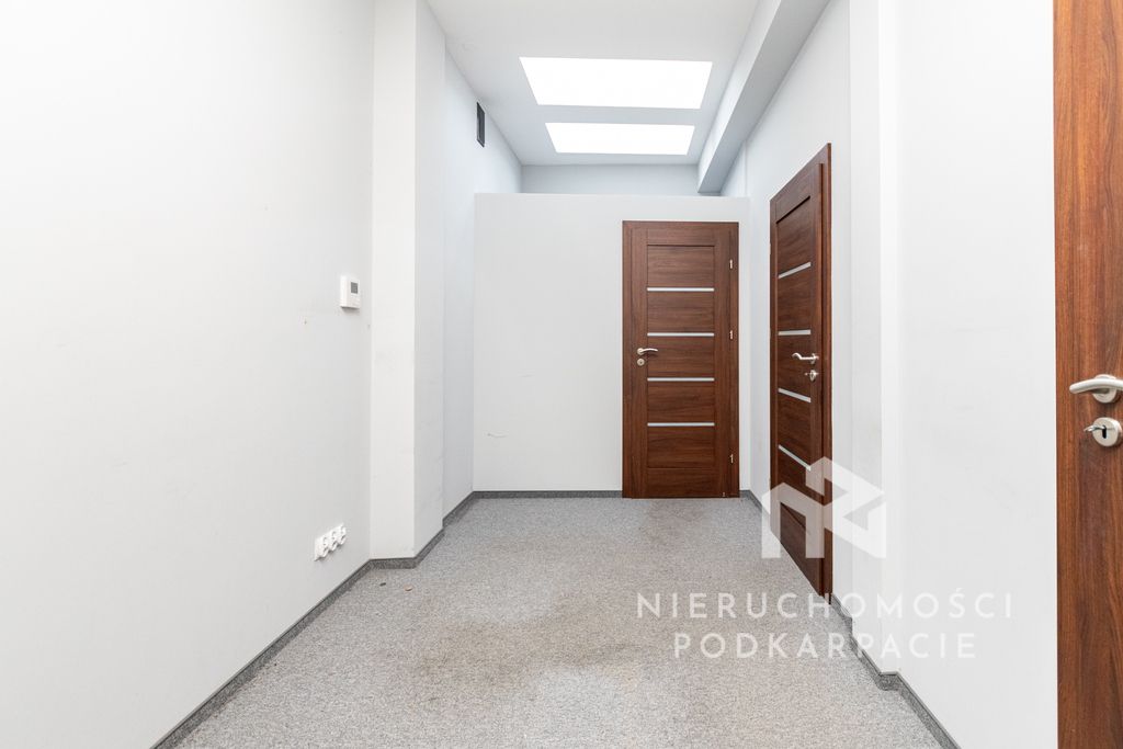 Biuro Rzeszów Śródmieście, ul. Henryka Jakuba Kreczmera. Zdjęcie 3