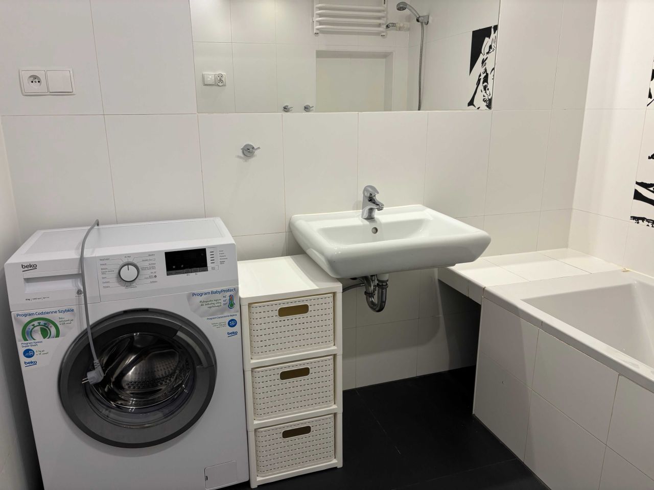 Mieszkanie 3-pokojowe Gdynia Karwiny, ul. Kornela Makuszyńskiego. Zdjęcie 4